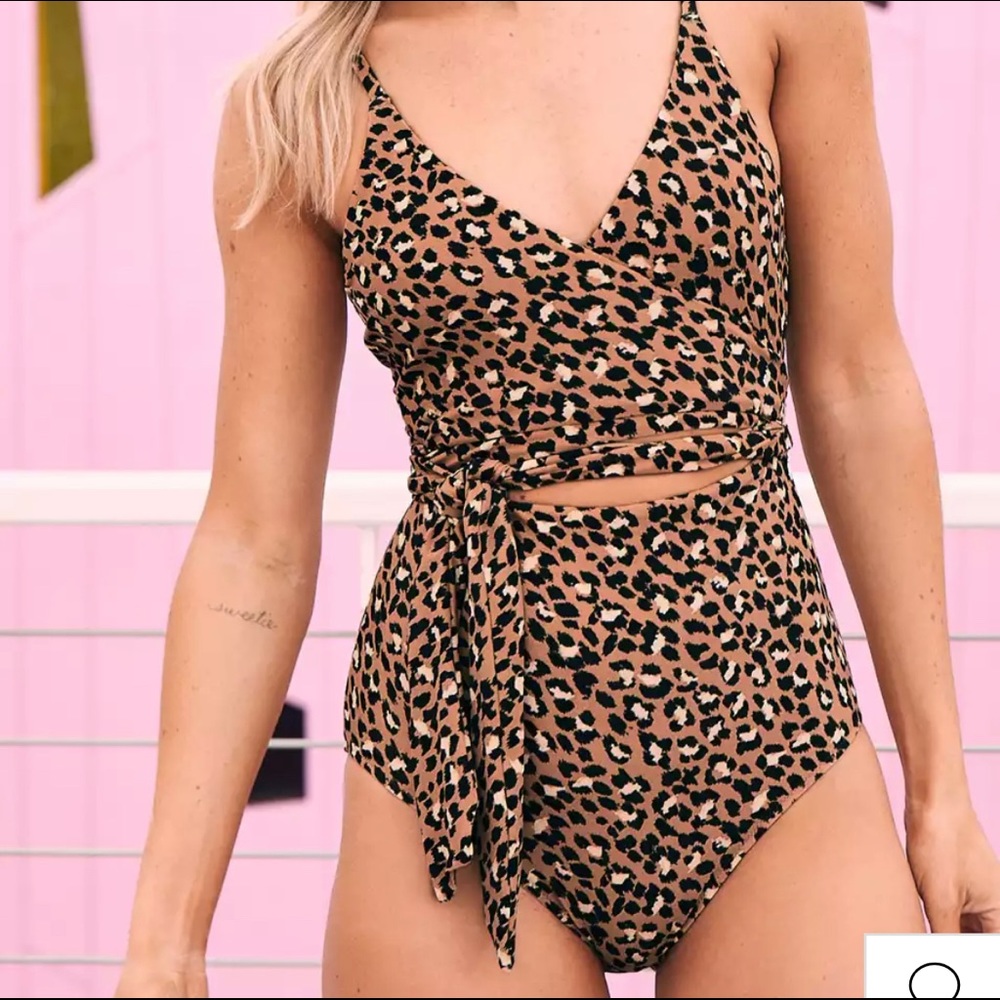 One piece bathing suit